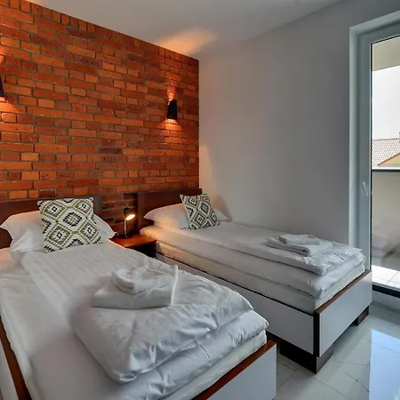 Lodz4rent - Klimatyzacja - Premium 9,7 - Manufaktura - Garaż - Audioriver 2026 Apartament *