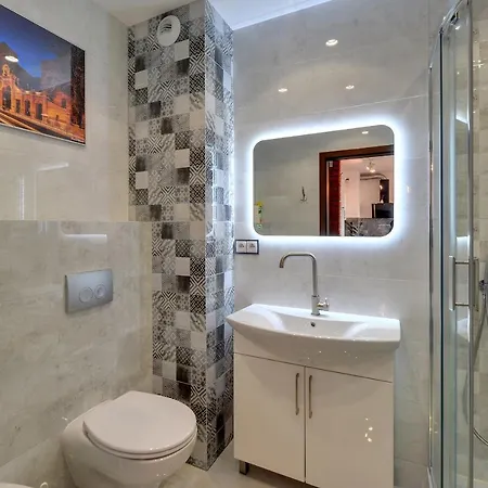 Apartament Lodz4rent - Klimatyzacja - Premium 9,7 - Manufaktura - Garaż - Audioriver 2026 Łódź