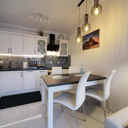 Lodz4rent - Premium 9,7 - Manufaktura - Garaz - Ziemia Obiecana 2026 *