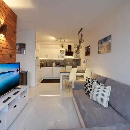 Lodz4rent - Klimatyzacja - Premium 9,7 - Manufaktura - Garaż - Audioriver 2026 * Łódź