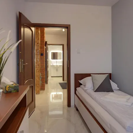 Lodz4rent - Premium 9,7 - Manufaktura - Garaz - Ziemia Obiecana 2026 * Lodz