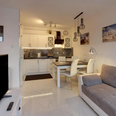 Lodz4rent - Premium 9,8 - Manufaktura - Garaz - Wiosna 2025 * Łódź