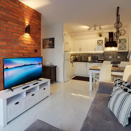 Apartament Lodz4rent - Klimatyzacja - Premium 9,7 - Manufaktura - Garaż - Audioriver 2026 *