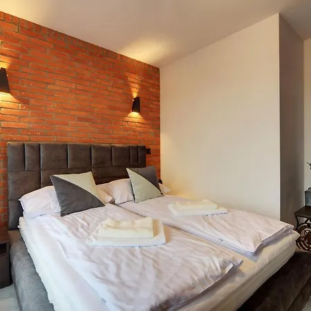 Apartament Lodz4rent - Klimatyzacja - Premium 9,7 - Manufaktura - Garaż - Audioriver 2026