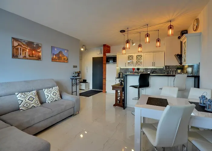 شقة Lodz4rent - Premium 9,7 - Manufaktura - Garaz - Ziemia Obiecana 2026