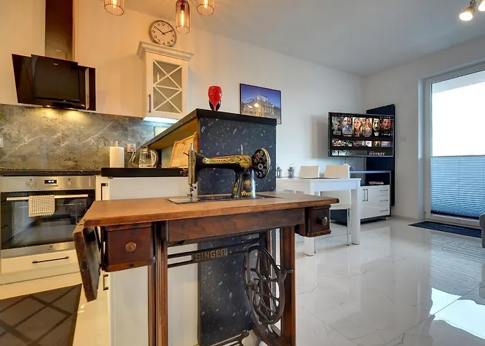 Lodz4rent - Premium 9,7 - Manufaktura - Garaz - Ziemia Obiecana 2026