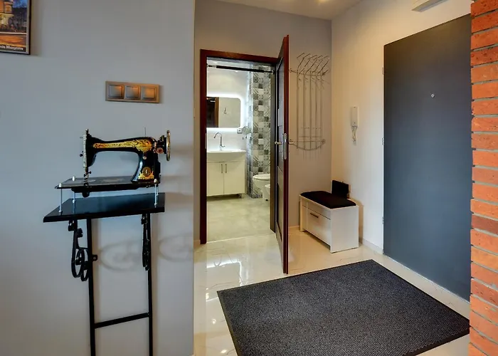 شقة Lodz4rent - Premium 9,7 - Manufaktura - Garaz - Ziemia Obiecana 2026 وودج