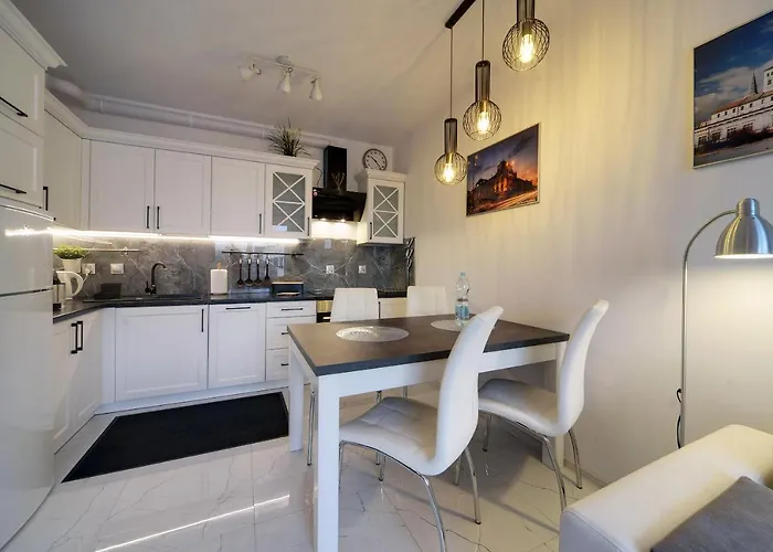 Lodz4rent - Premium 9,7 - Manufaktura - Garaz - Ziemia Obiecana 2026 *