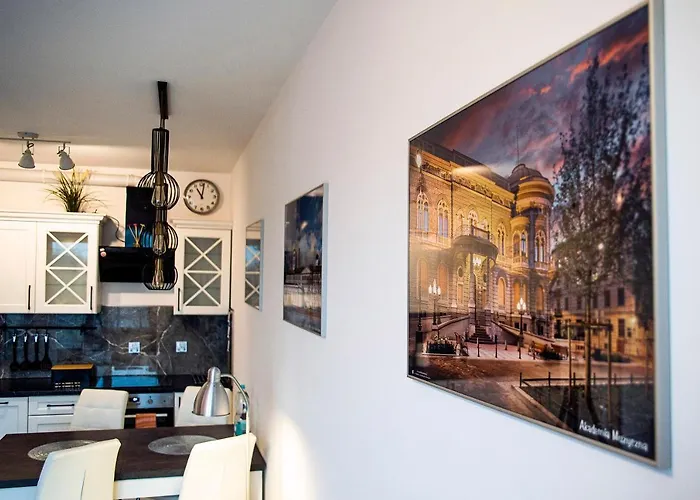 Lodz4rent - Premium 9,7 - Manufaktura - Garaz - Ziemia Obiecana 2026 * وودج