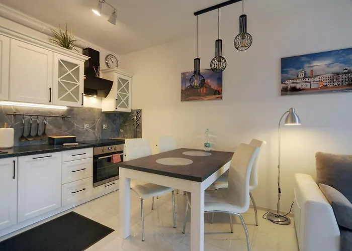 Lodz4rent - Premium 9,7 - Manufaktura - Garaz - Ziemia Obiecana 2026 وودج