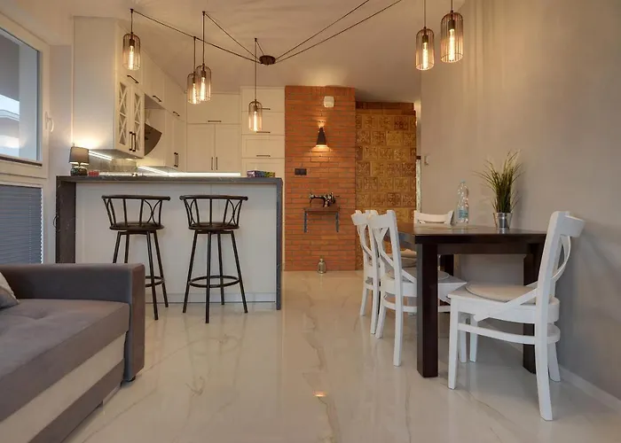 Lodz4rent - Premium 9,7 - Manufaktura - Garaz - Ziemia Obiecana 2026 شقة